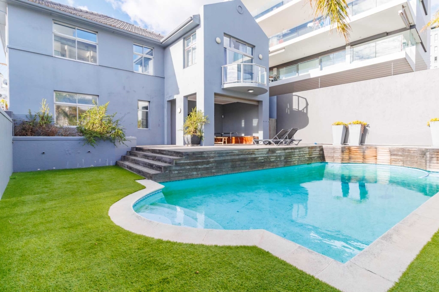 4 Bedroom Property for Sale in Bantry Bay Western Cape